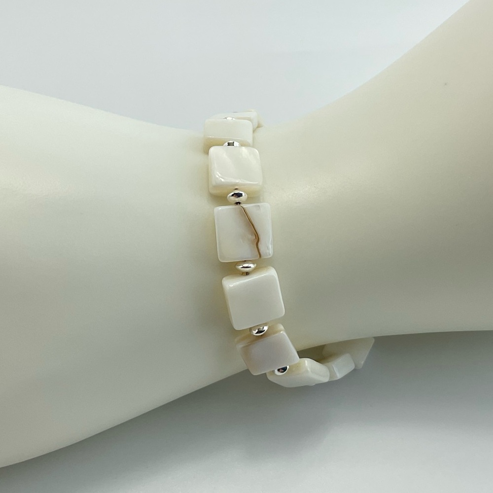Mother of Pearl Bracelet, Geometric, Squares, Neutral, Beach Vibe, Handmade - Picture 4 of 10